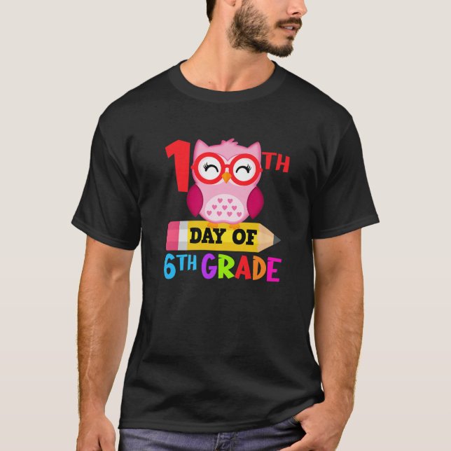Cute 100th Day Of 6th Grade Owl Gift Teachers Stud T-Shirt (Front)