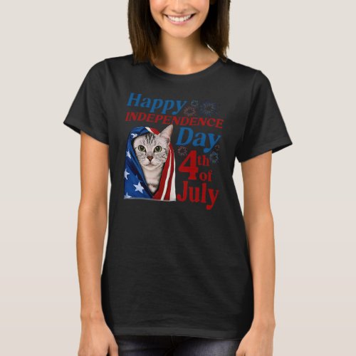 Cute American Shorthair Cat Independence Day USA T_Shirt
