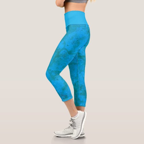 Cute and Comfy Capris All_over Turquoise Print