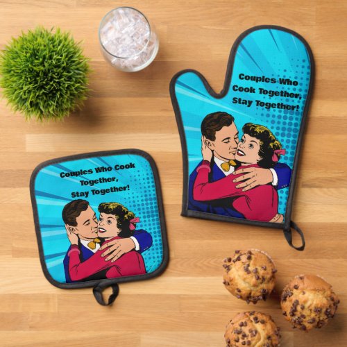 Cute and Funny Couples Cook Together Retro Kitchen Oven Mitt  Pot Holder Set