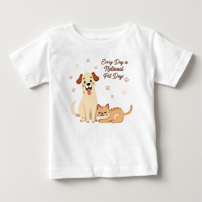 Cute Baby T-Shirt with Dog & Cat (Front)
