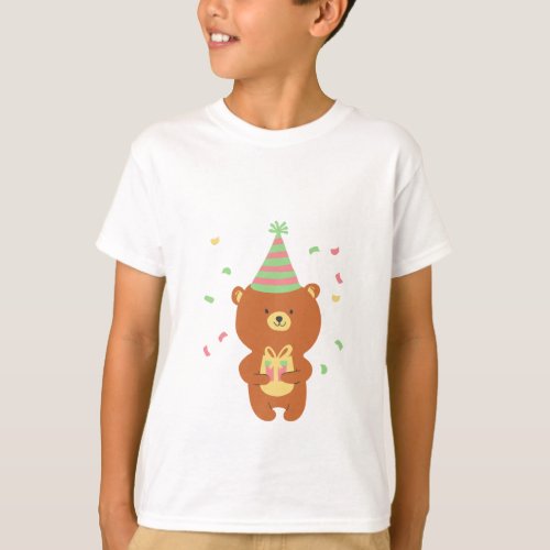 cute bear T_Shirt