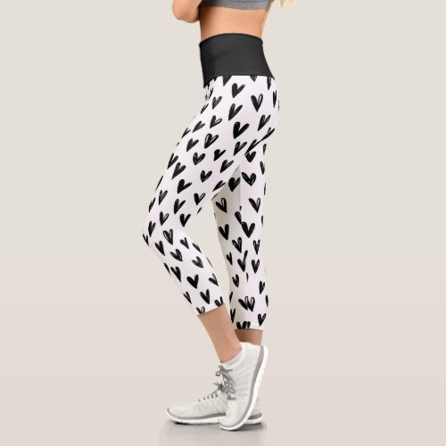 Cute Black And White Doodle Hearts Capri Leggings