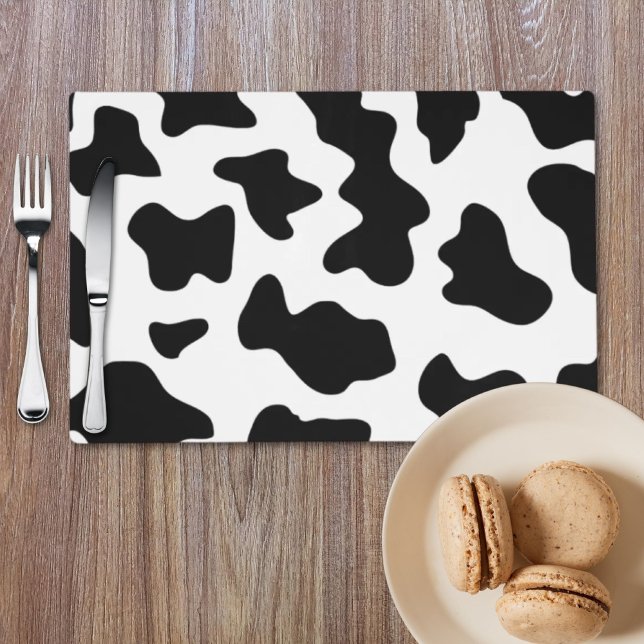 cute  black and white farm dairy cow print placemat (cute black and white farm dairy cow print placemat)