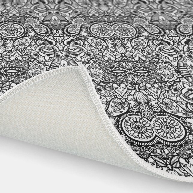 Cute black white floral paisley outdoor rug (Outdoor)