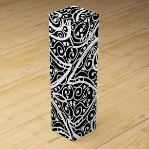Cute black white hearts pattern wine box
