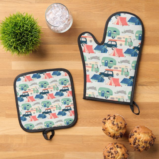 Cute Camping lovers tiled pattern Oven Mitt & Pot Holder Set (Top Down)
