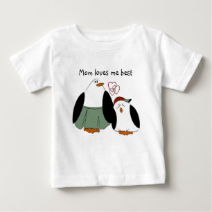 Cute Cartoon Penguins Mom Loves Me Best Baby T-Shirt