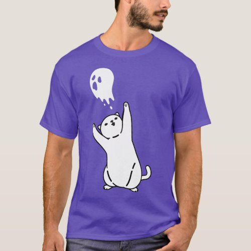 Cute Cat Hunting a scared Ghost Soul on Halloween T_Shirt