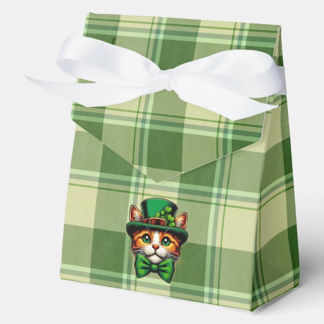 Cute cat/kitten Saint Patrick's Day  Favor Boxes (Front)