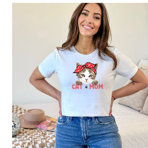Cute Cat Mom Red Scarf T-Shirt