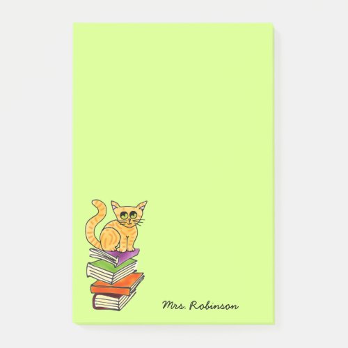 Cute Cat on Book Stack Teacher Name Green 4 x 6 Post_it Notes