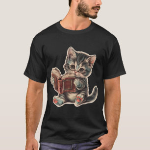 Cute cat reading book retro children illustration T-Shirt