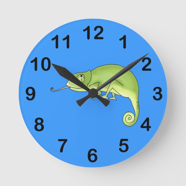 cute chameleon round clock (Front)