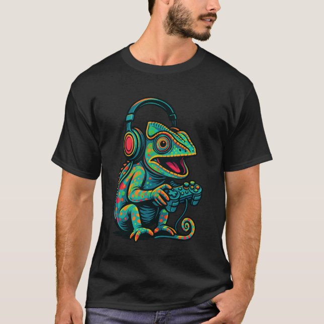 Cute Chameleon Video Game Controller Funny Gamer T-Shirt (Front)
