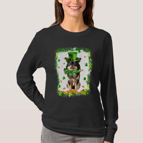 Cute Chihuahua Dog St Patricks Day Irish Shamrock  T_Shirt