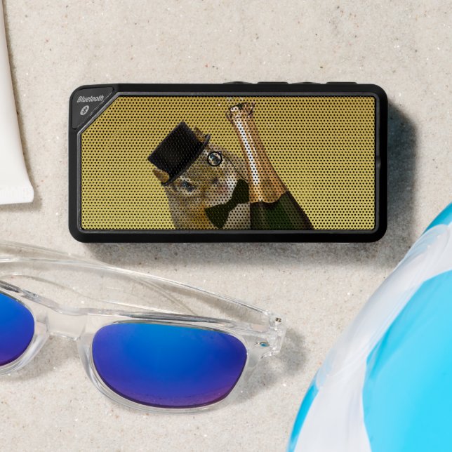 Cute Chipmunk New Year’s Eve Party Bluetooth Speaker (Insitu(Beach))