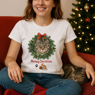 Cute Christmas Cat Photo Wreath T-Shirt
