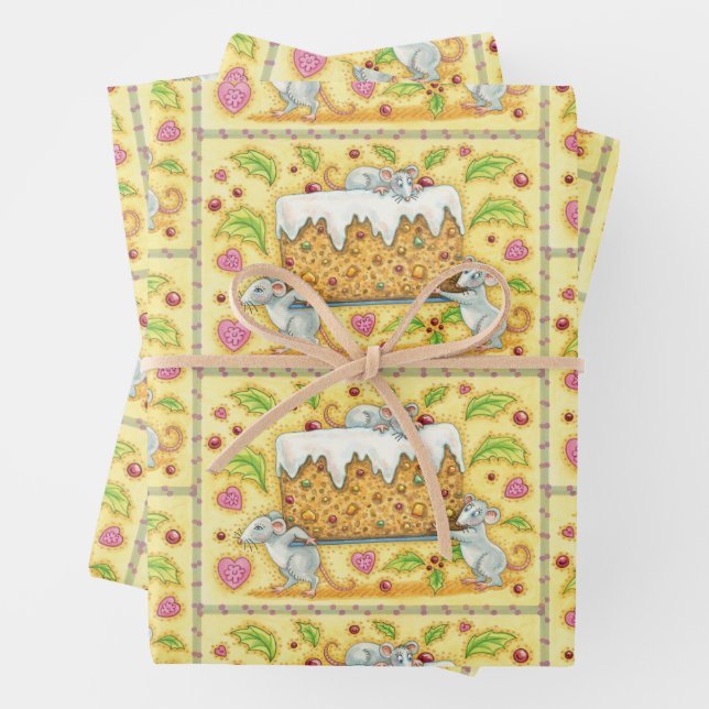 Cute Christmas Mice Carrying a Fruit Cake Dessert Wrapping Paper Sheets (In situ)