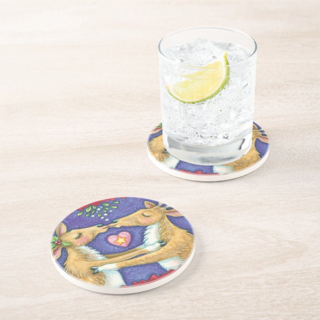 Cute Christmas Reindeer, Romantic Kiss w Mistletoe Drink Coaster (Side)