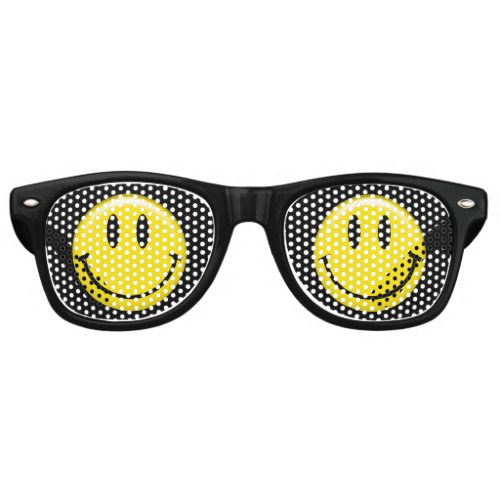 Cute Classic Yellow Smiling Face Retro Sunglasses