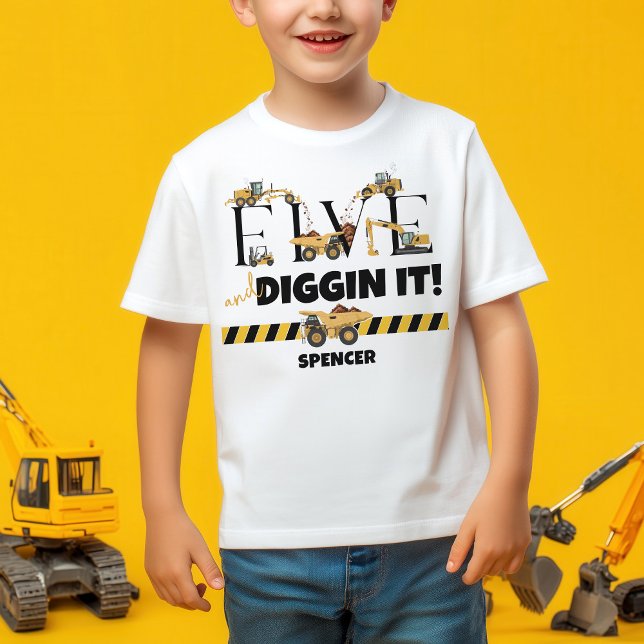 Cute Construction Dump Truck Boy 5th Birthday Toddler T-shirt (Construction vehicles theme funny FIVE and Diggin It personalized birthday boy name party t-shirt)