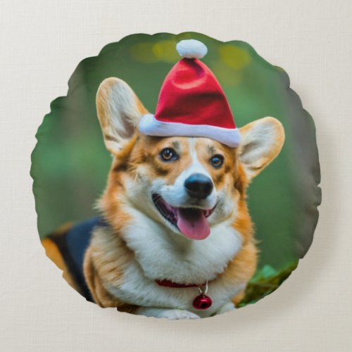 Cute Corgi dog Smiling with Christmas hat Round Pillow