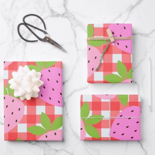 Cute Cottagecore Vintage Strawberry Plaid in Red Wrapping Paper Sheets