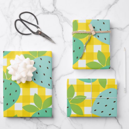 Cute Cottagecore Vintage Strawberry Plaid Yellow  Wrapping Paper Sheets
