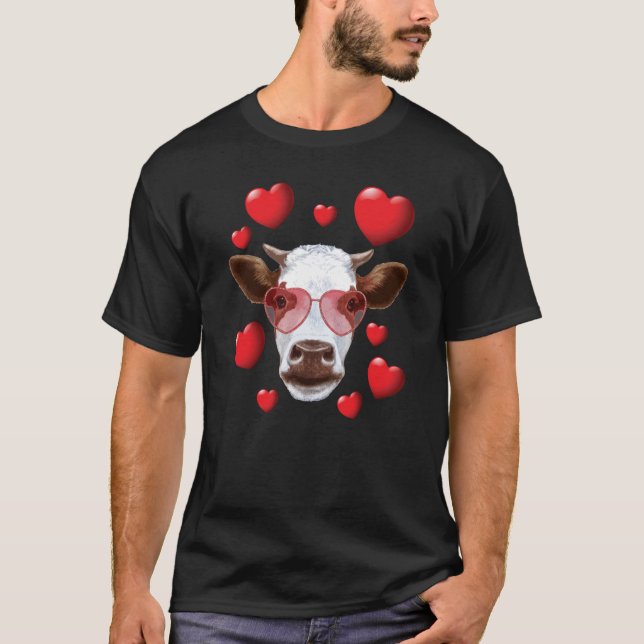 Cute Cow Heart Sunglasses Valentine Farm Cattle An T-Shirt (Front)