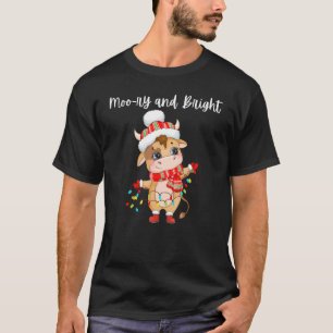 Cute Cow Moo ry And Bright Merry Christmas T-Shirt