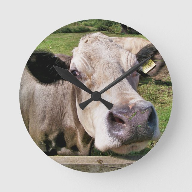 CUTE COW ROUND CLOCK (Front)