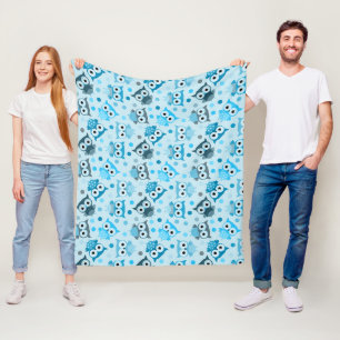 Cute cyan colorful owl pattern fleece blanket
