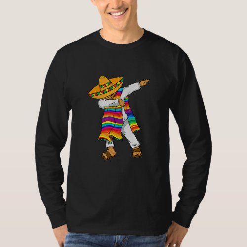 Cute Dabbing Mexican Poncho Cinco De Mayo Costume  T_Shirt