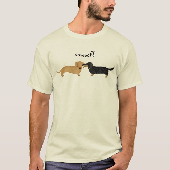 Cute Dachshunds Smooch | Wiener Dogs Love T-Shirt (Front)