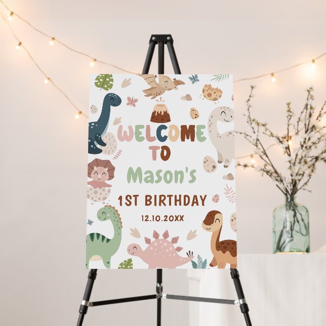 Cute Dinosaurs Birthday Party Welcome Foam Board (In Situ (Stand))