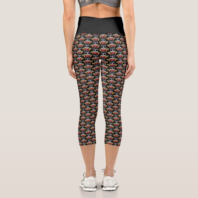 Cute Fall Spider with Dewdrop Hat Pattern Capri Leggings (Back)