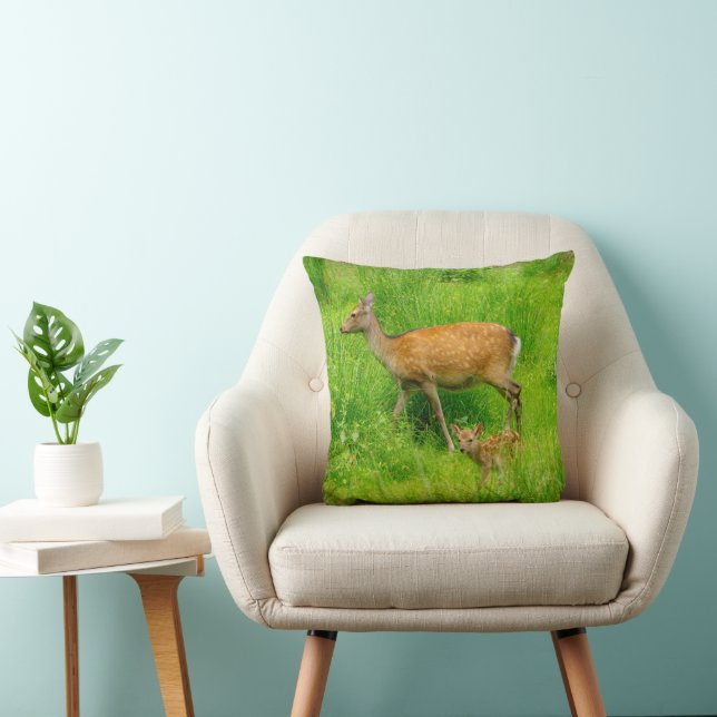 Cute fallow deer with young throw pillow (Chair)