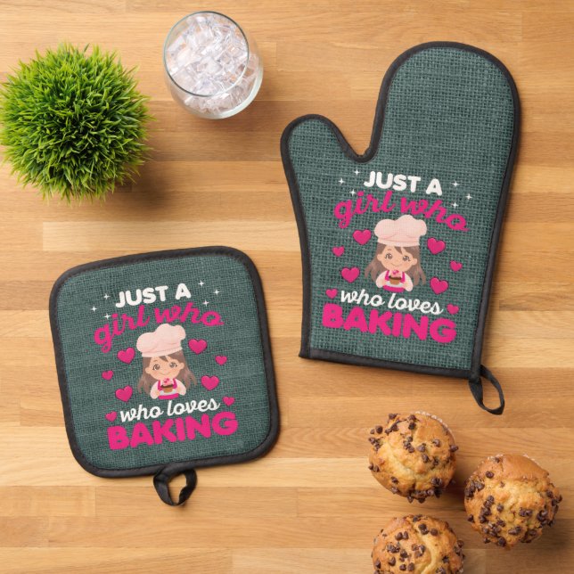 Cute faux burlap just girl loves baking word  oven mitt & pot holder set (Top Down)