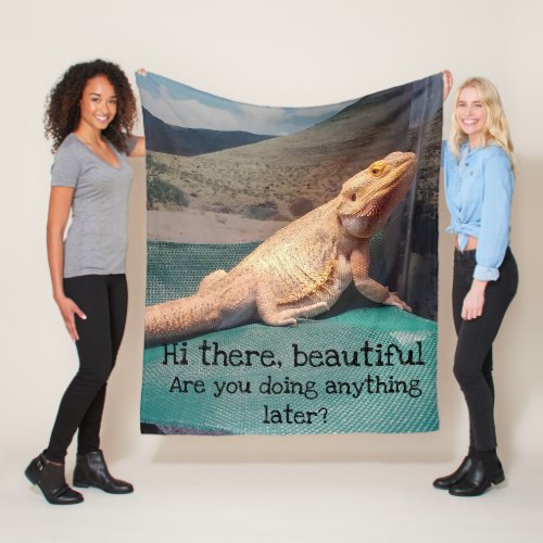 Cute Flirty Bearded Dragon Picture Design Fleece Blanket