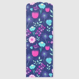 Cute floral pattern background bookmarks