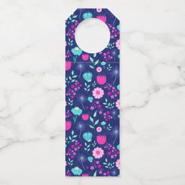 Cute floral pattern background bottle hanger tag (Front)