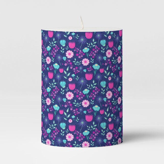 Cute floral pattern background pillar candle (Front)