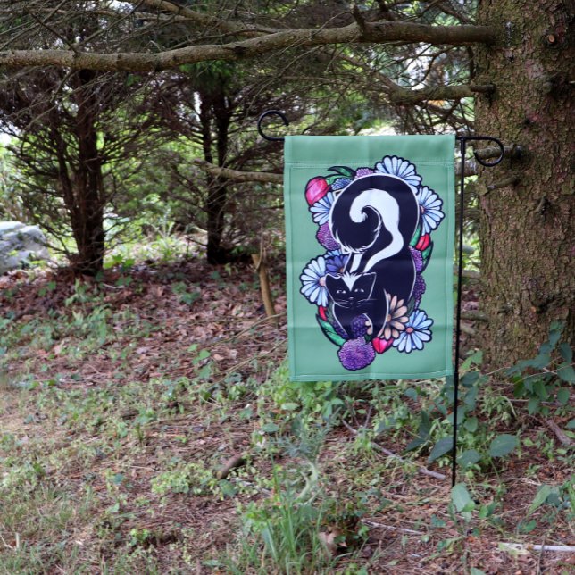 Cute Flower Skunk Garden Flag (Creator Uploaded)