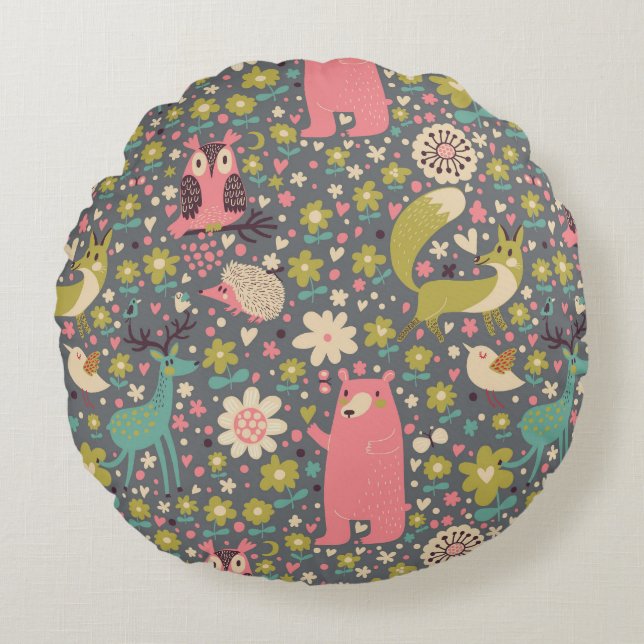 Cute Forest Animals Pattern Round Pillow (Front)