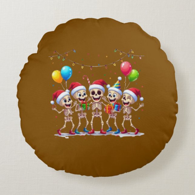 Cute Funny Skeletons Christmas & New Year Celebrat Round Pillow (Front)