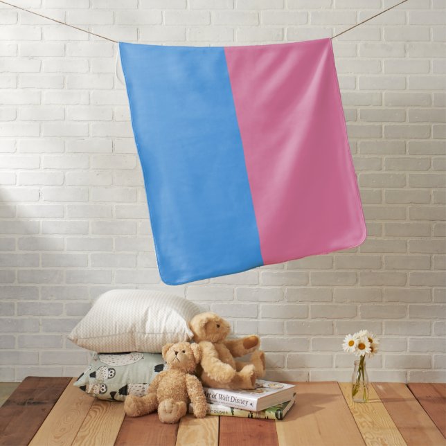 Cute Gender Reveal Ideas,  Baby Blanket (In Situ)