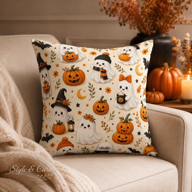 Cute Ghost & Pumpkin Halloween Pattern Throw Pillow (Cute Ghost & Pumpkin Halloween Pattern Throw Pillow)