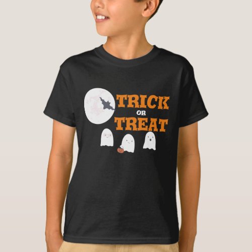 Cute Ghosts Trick or Treat Halloween Kids T_Shirt