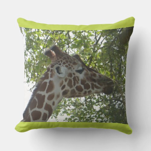 Cute Giraffe Face Throw Pillow 